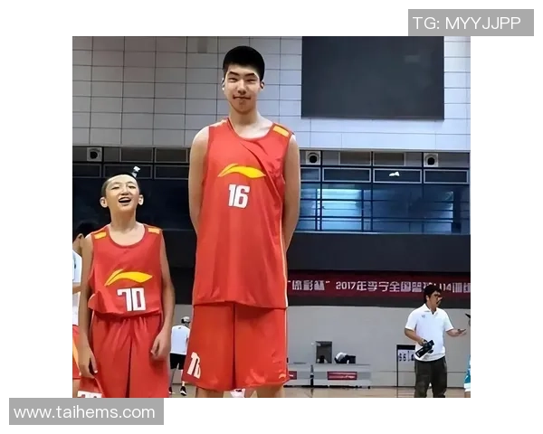 身高仅1米58的篮球奇才如何在国青队崭露头角成为被赞中国库里的21岁现状揭秘